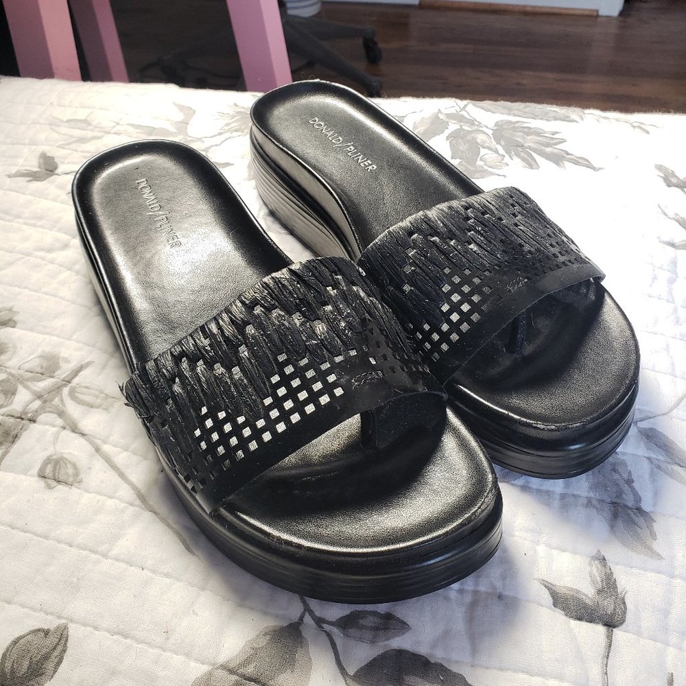 Donald Pliner Black Platform Fifi Slide Sandals